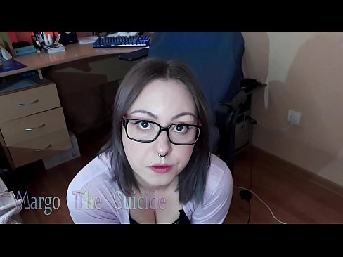 ❤️ Seksi dekle z očali globoko sesa dildo pred kamero ❤️ Porno na sl.kanalmoscow.ru ❌❤